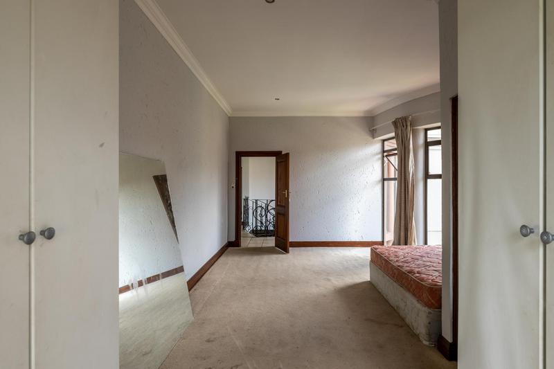 4 Bedroom Property for Sale in Faerie Glen Gauteng