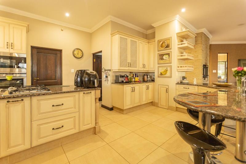 4 Bedroom Property for Sale in Zwavelpoort Gauteng