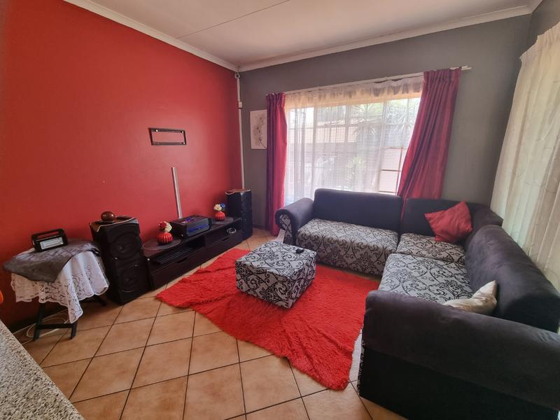 3 Bedroom Property for Sale in Theresa Park Gauteng