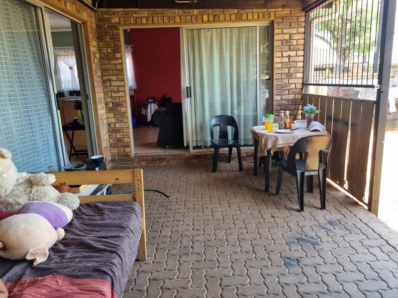 3 Bedroom Property for Sale in Theresa Park Gauteng