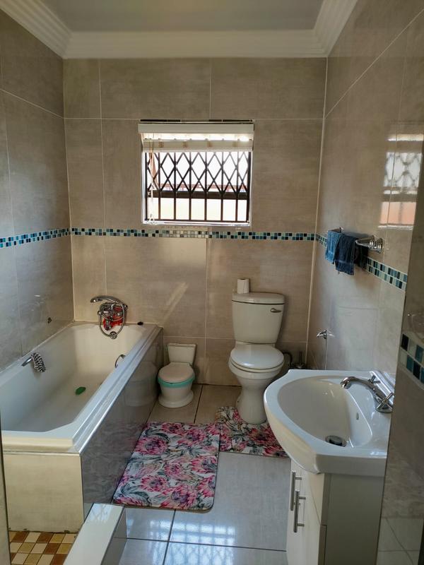 3 Bedroom Property for Sale in The Orchards Gauteng