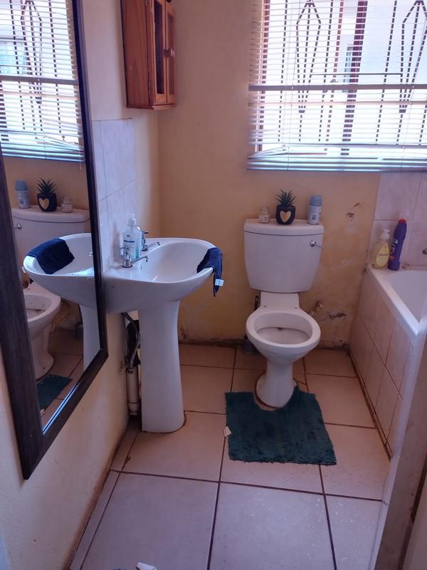 2 Bedroom Property for Sale in Soshanguve East Gauteng