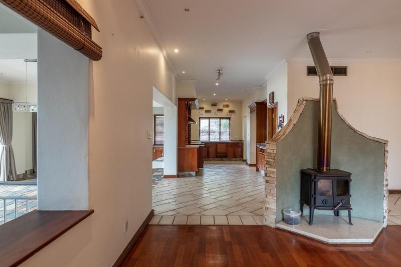 5 Bedroom Property for Sale in Rietvalleirand Gauteng