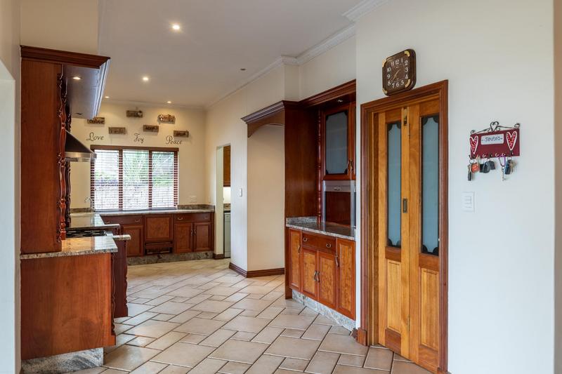 5 Bedroom Property for Sale in Rietvalleirand Gauteng