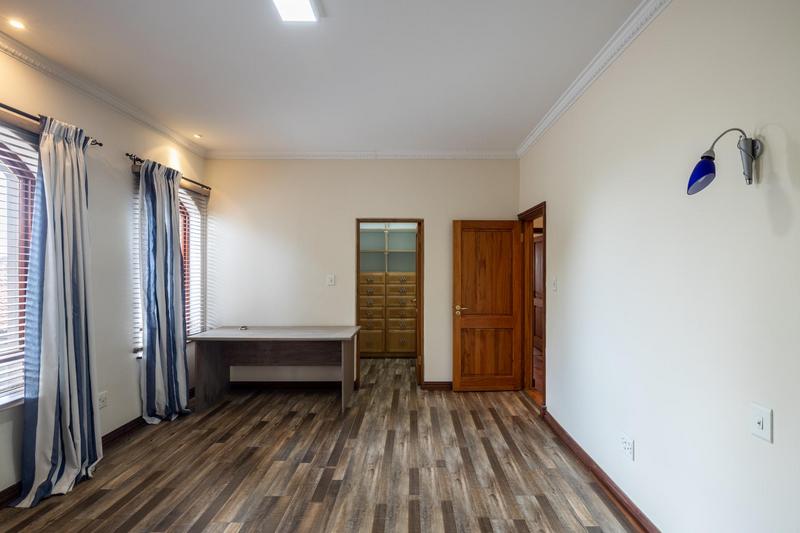 5 Bedroom Property for Sale in Rietvalleirand Gauteng