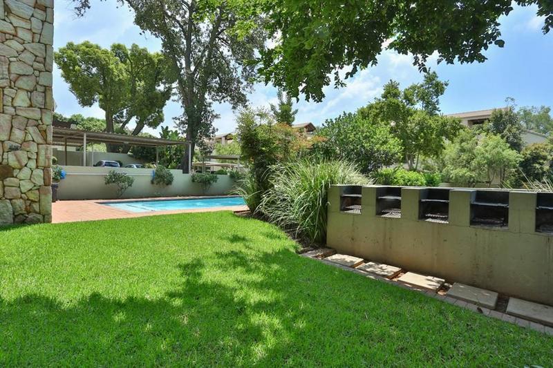 To Let 2 Bedroom Property for Rent in Bryanston Gauteng
