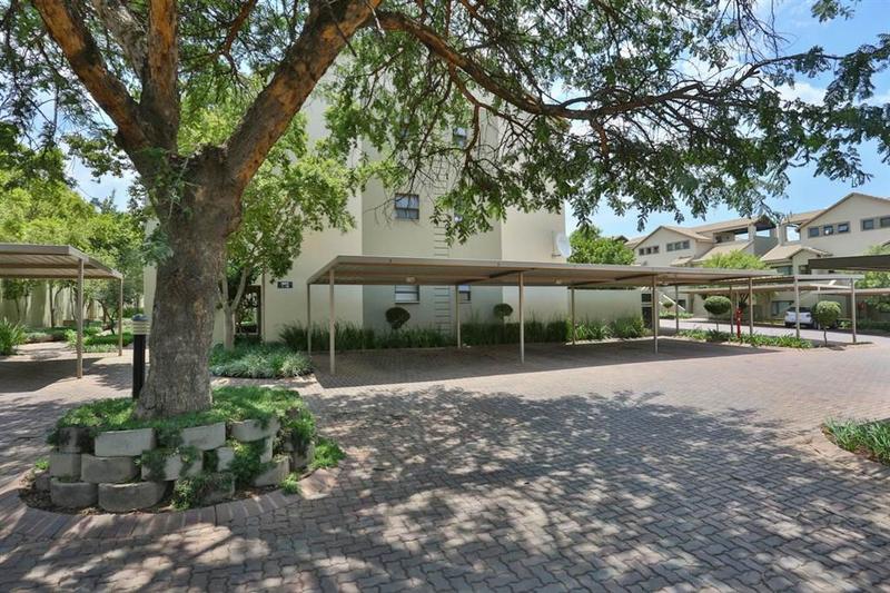 To Let 2 Bedroom Property for Rent in Bryanston Gauteng