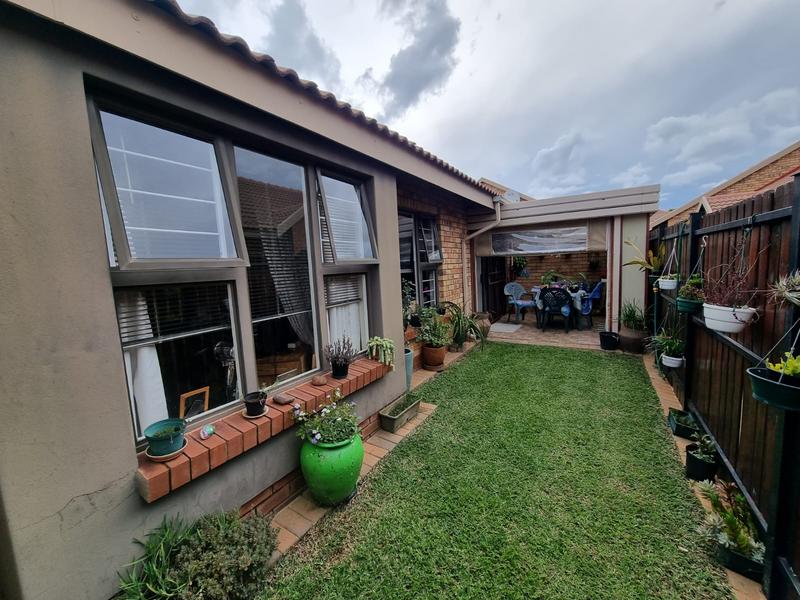 2 Bedroom Property for Sale in Montana Gauteng