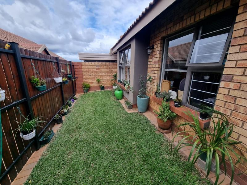 2 Bedroom Property for Sale in Montana Gauteng