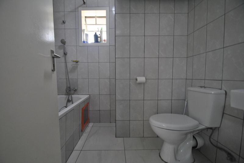 2 Bedroom Property for Sale in South Hills Gauteng