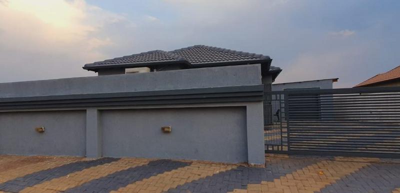 3 Bedroom Property for Sale in Soshanguve East Gauteng