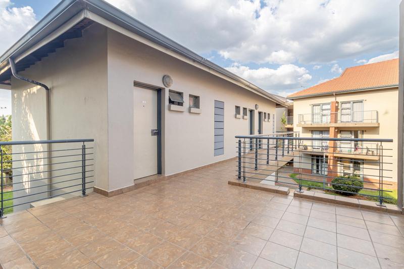 1 Bedroom Property for Sale in Ruimsig Gauteng