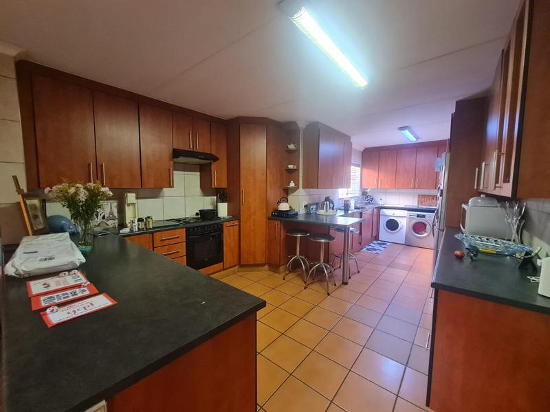4 Bedroom Property for Sale in Blue Gill Estate Gauteng