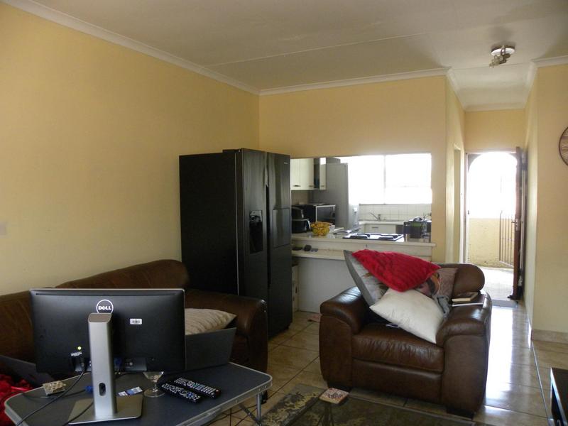 2 Bedroom Property for Sale in Buccleuch Gauteng