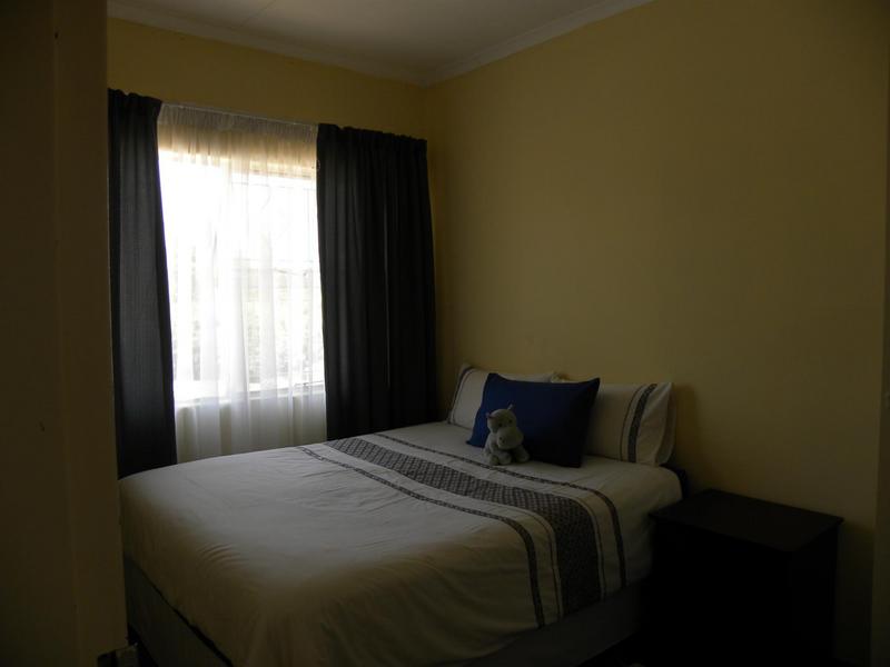 2 Bedroom Property for Sale in Buccleuch Gauteng