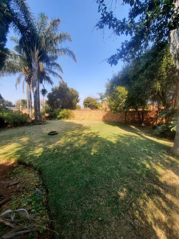 4 Bedroom Property for Sale in Wierda Park Gauteng