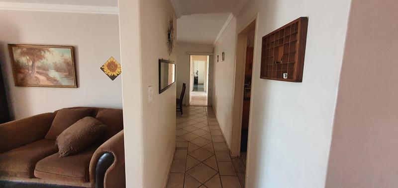 4 Bedroom Property for Sale in Wierda Park Gauteng