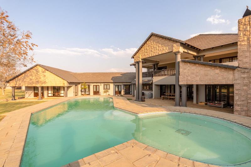6 Bedroom Property for Sale in Zwavelpoort Gauteng