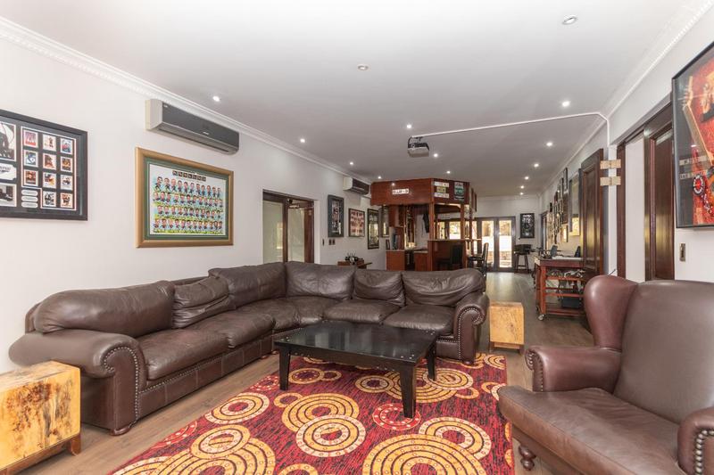 6 Bedroom Property for Sale in Zwavelpoort Gauteng