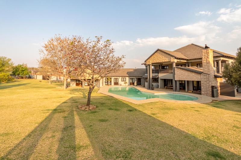 6 Bedroom Property for Sale in Zwavelpoort Gauteng