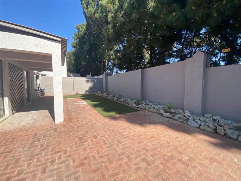 To Let 1 Bedroom Property for Rent in Morningside Gauteng