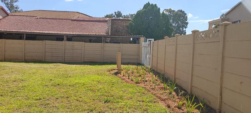 2 Bedroom Property for Sale in Lenasia Gauteng