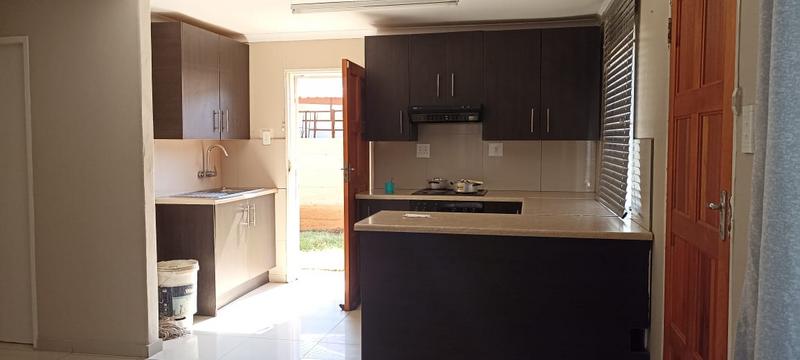 2 Bedroom Property for Sale in Lenasia Gauteng