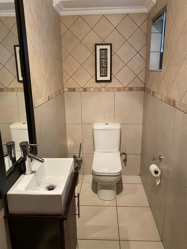 4 Bedroom Property for Sale in Dainfern Gauteng