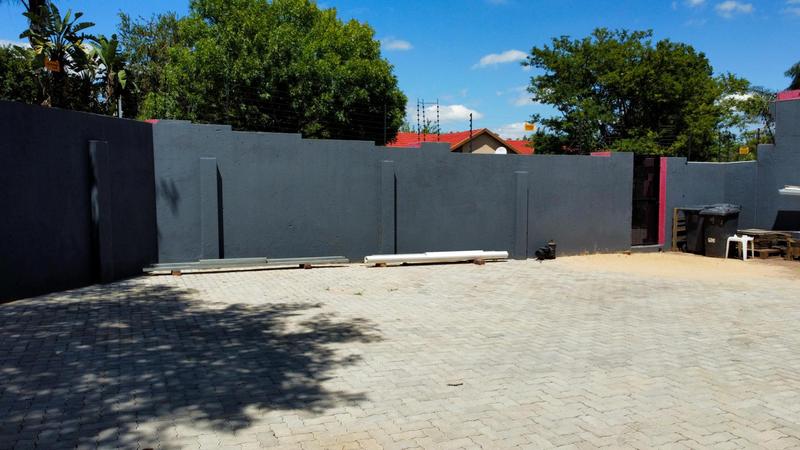 8 Bedroom Property for Sale in Garsfontein Gauteng