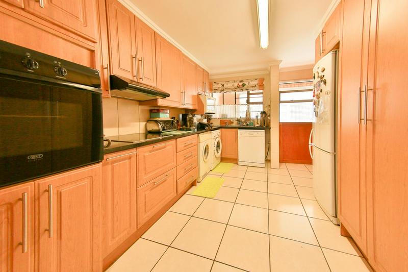 2 Bedroom Property for Sale in Garsfontein Gauteng