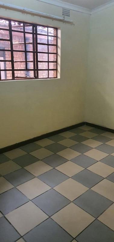 8 Bedroom Property for Sale in Lenasia Ext 10 Gauteng