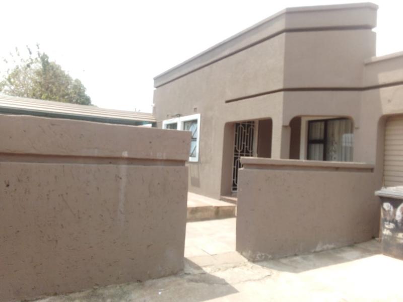 3 Bedroom Property for Sale in Eldorado Park Gauteng