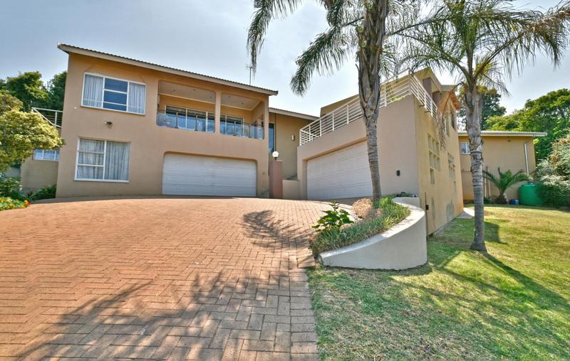 5 Bedroom Property for Sale in Glenvista Gauteng