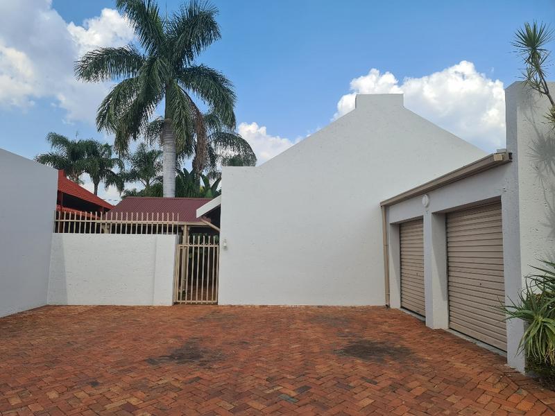 3 Bedroom Property for Sale in Annlin Gauteng