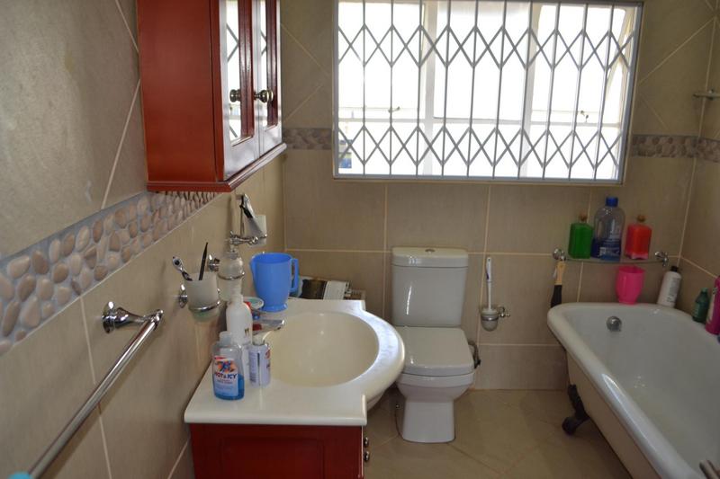 6 Bedroom Property for Sale in Noordheuwel Gauteng