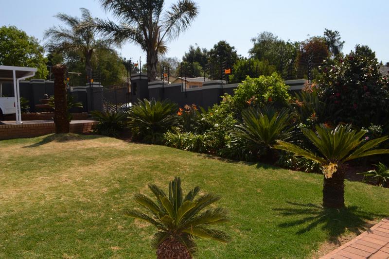 6 Bedroom Property for Sale in Noordheuwel Gauteng