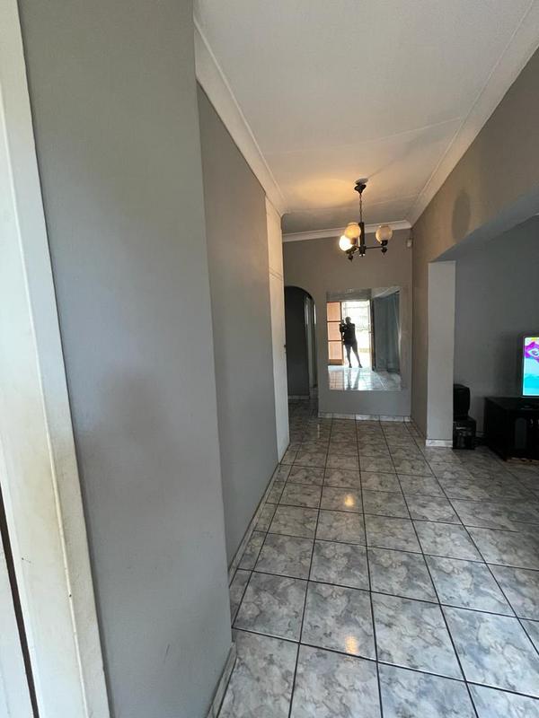 3 Bedroom Property for Sale in Mondeor Gauteng