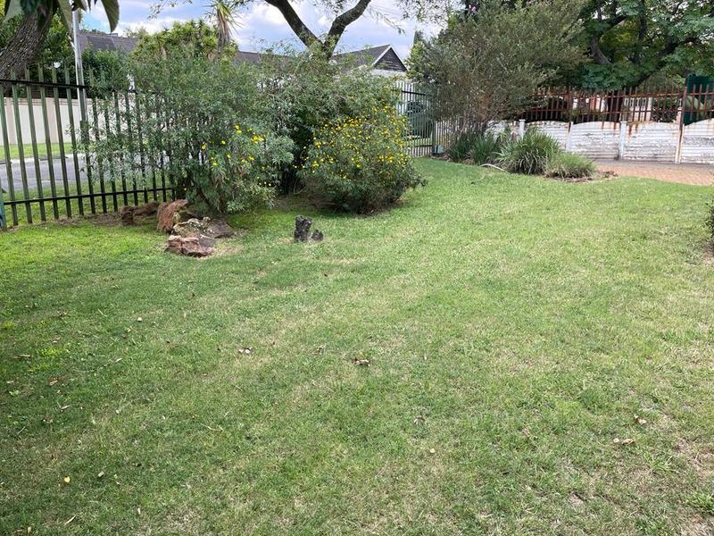 3 Bedroom Property for Sale in Mondeor Gauteng