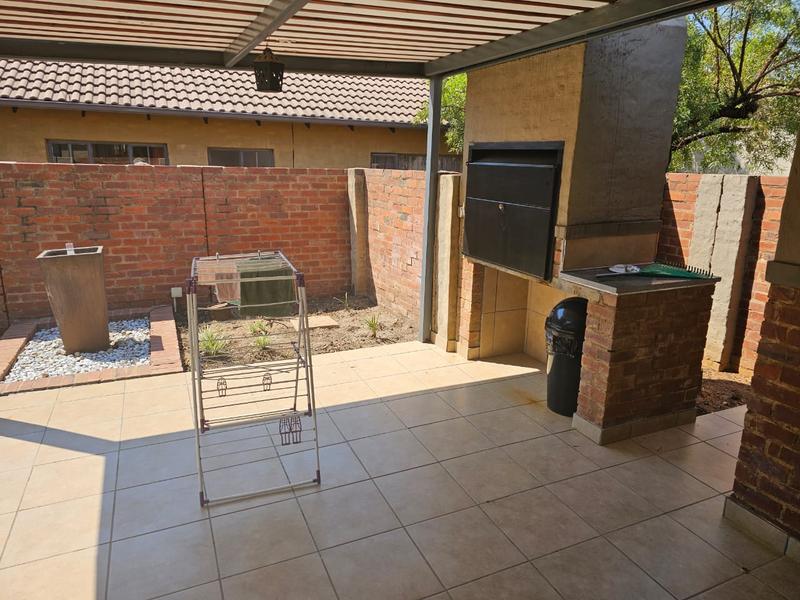 2 Bedroom Property for Sale in Montana Gauteng