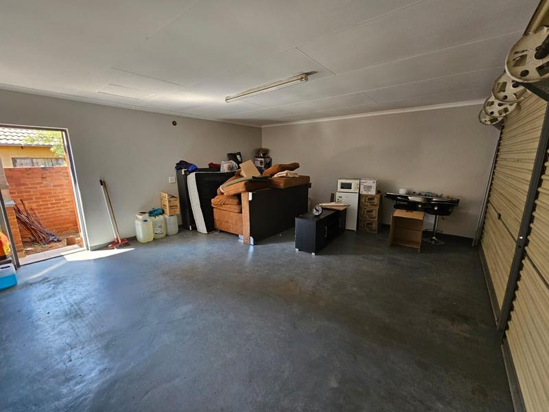 2 Bedroom Property for Sale in Montana Gauteng