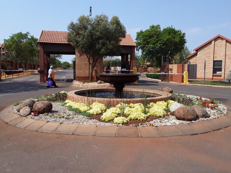 2 Bedroom Property for Sale in Montana Gauteng