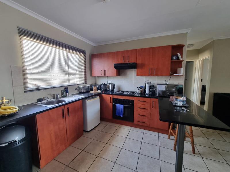 2 Bedroom Property for Sale in Bardene Gauteng