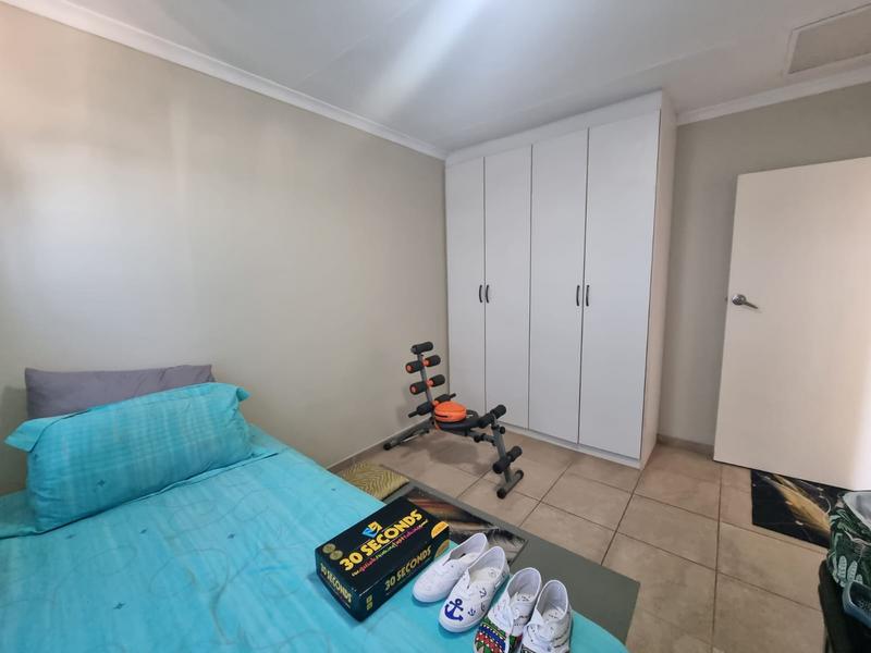 2 Bedroom Property for Sale in Bardene Gauteng