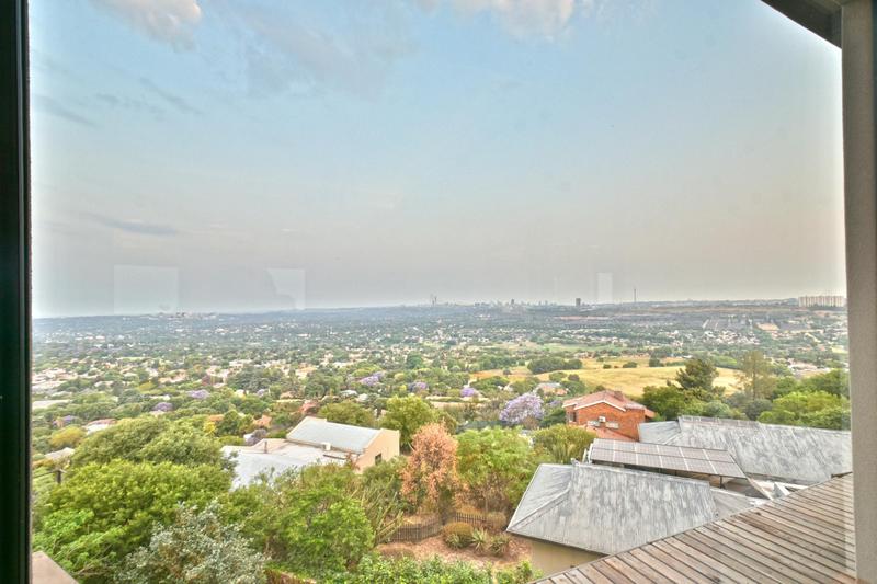 6 Bedroom Property for Sale in Northcliff Gauteng