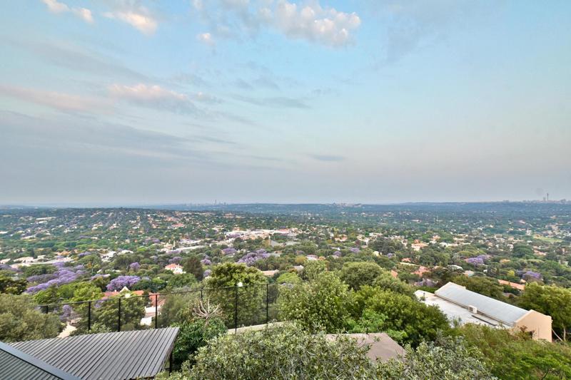 6 Bedroom Property for Sale in Northcliff Gauteng