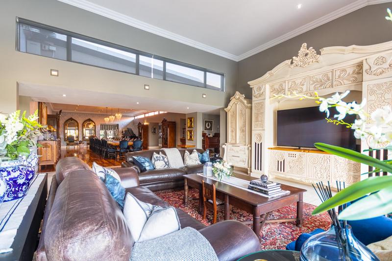 6 Bedroom Property for Sale in Zwavelpoort Gauteng