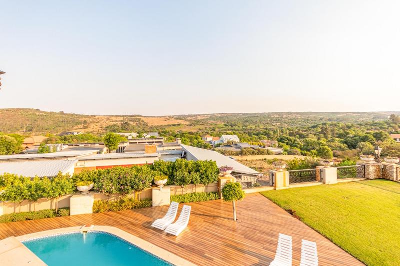 6 Bedroom Property for Sale in Zwavelpoort Gauteng