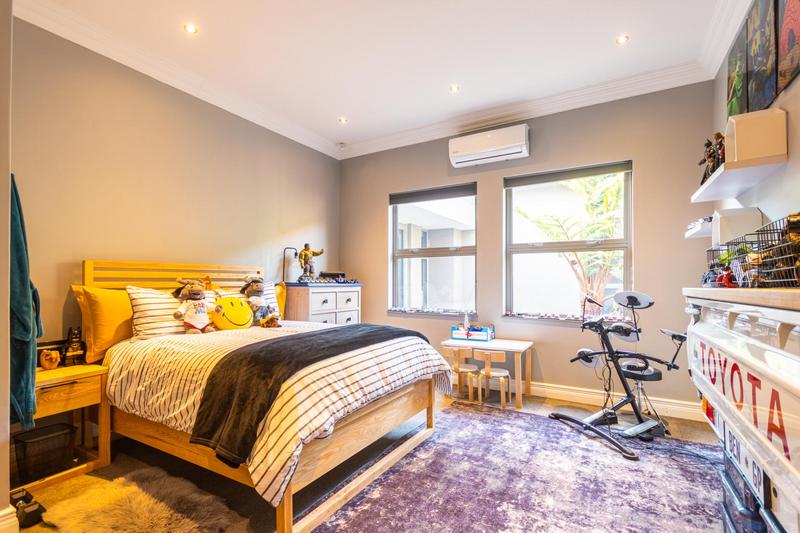 6 Bedroom Property for Sale in Zwavelpoort Gauteng