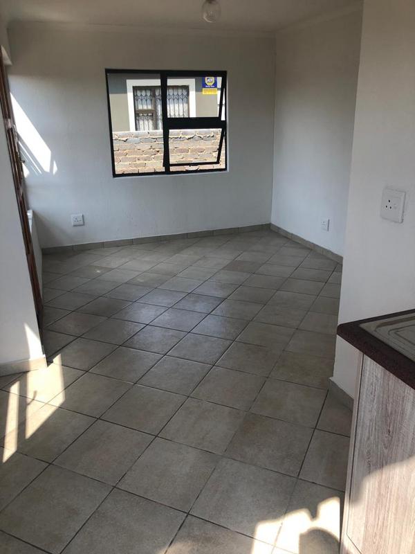2 Bedroom Property for Sale in Selcourt Gauteng