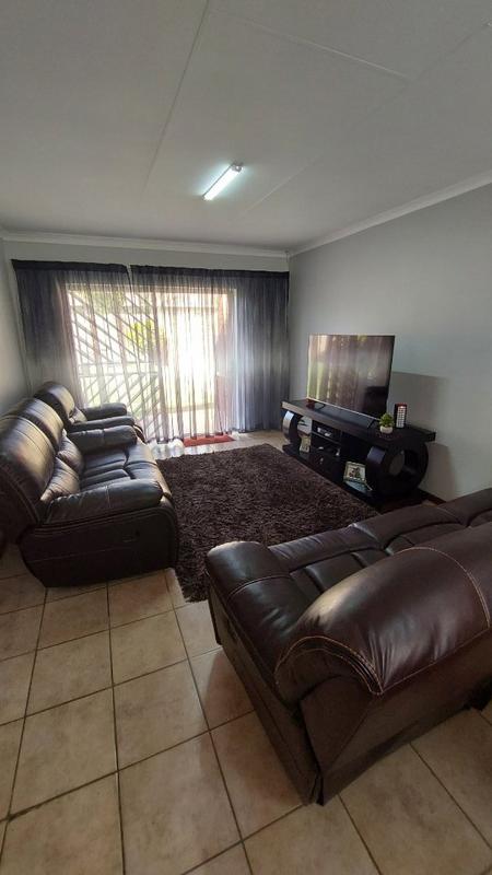 2 Bedroom Property for Sale in Montana Gauteng